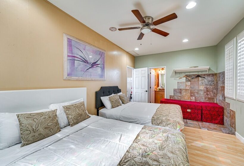 North Las Vegas Home W/ Pool ~ 9 Mi To The Strip!