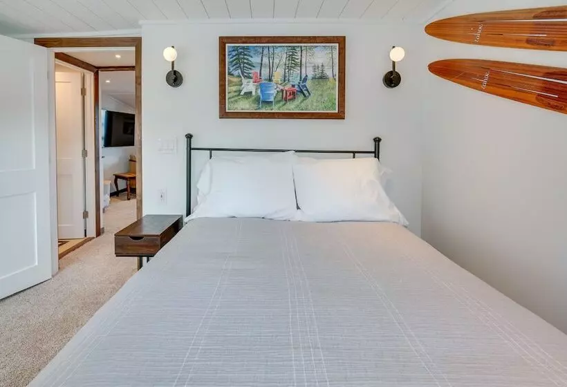 Pet Friendly Minocqua Home: Walk To Lake & Dining!