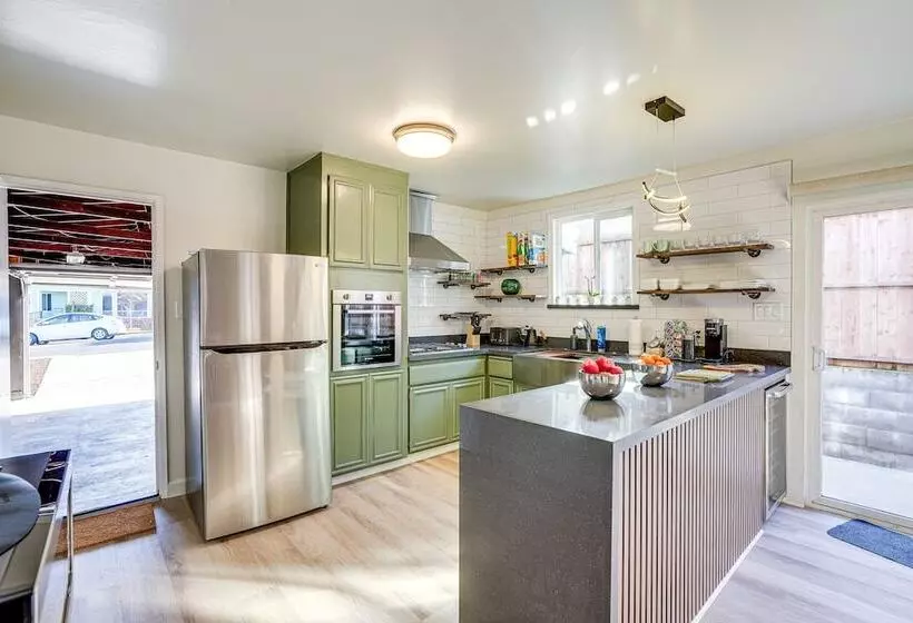 Pinole Oasis W/ Gazebo & Gas Grill: Close To Napa