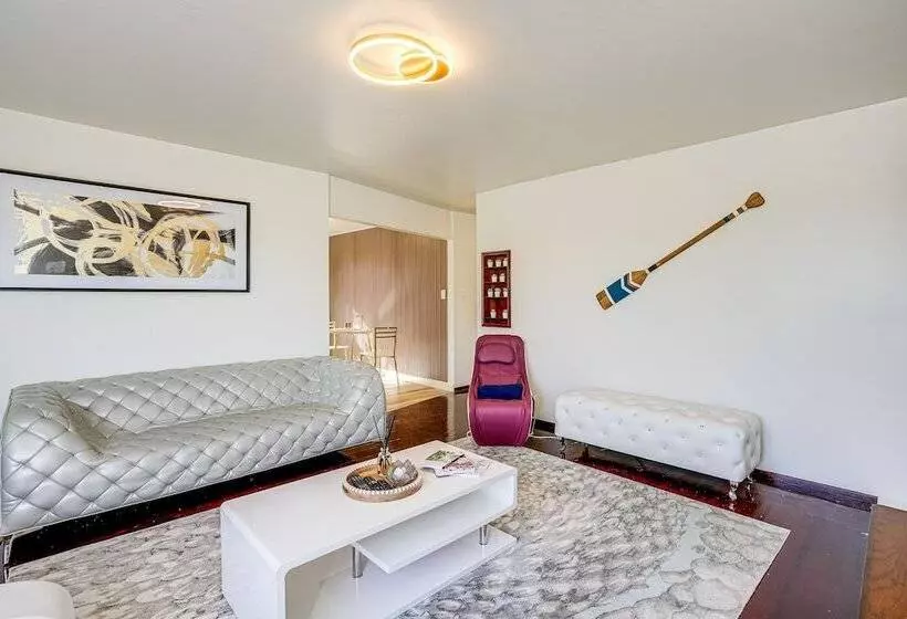 Pinole Oasis W/ Gazebo & Gas Grill: Close To Napa
