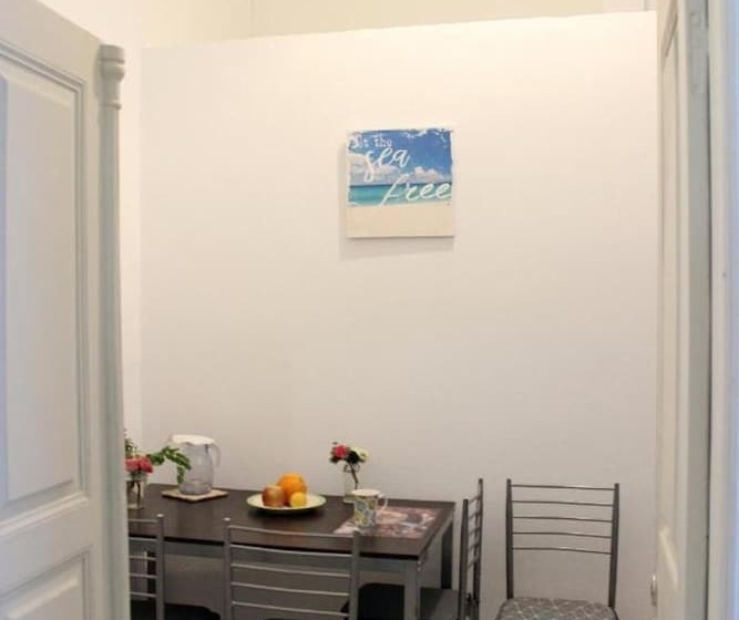 Резиденция Marika S Traditional House