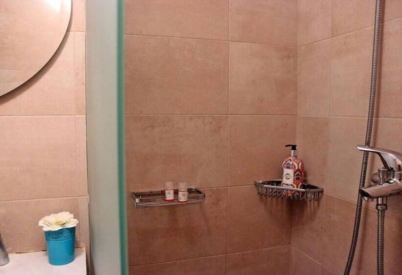 Резиденция Marika S Traditional House