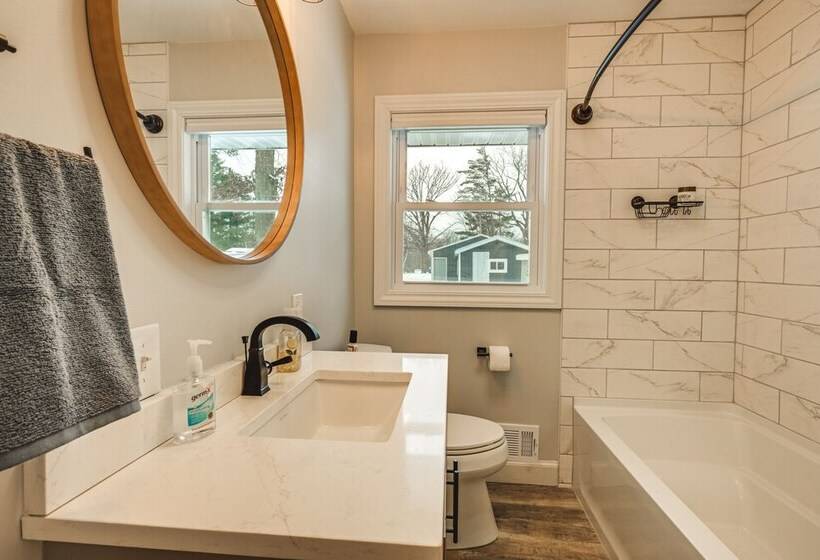 Riverfront Michigan Cottage W/ Fire Pit & Kayaks!