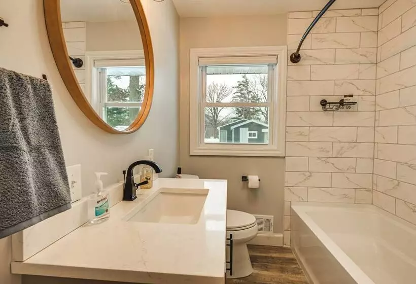 Riverfront Michigan Cottage W/ Fire Pit & Kayaks!