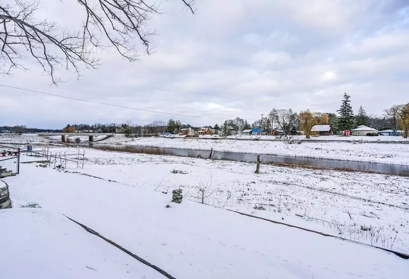 Riverfront Michigan Cottage W/ Fire Pit & Kayaks!