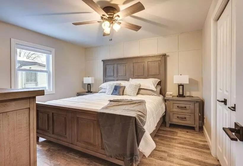 Riverfront Michigan Cottage W/ Fire Pit & Kayaks!