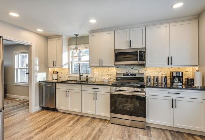 Riverfront Michigan Cottage W/ Fire Pit & Kayaks!