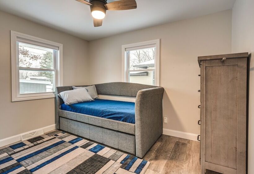 Riverfront Michigan Cottage W/ Fire Pit & Kayaks!