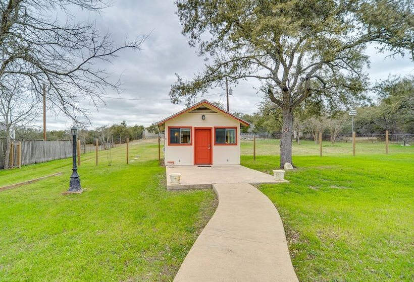 Southwest Austin Home W/ Pool, 13 Mi To Downtown!