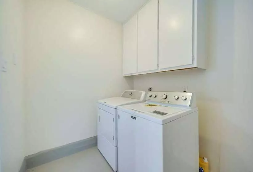 Southwest Austin Home W/ Pool, 13 Mi To Downtown!