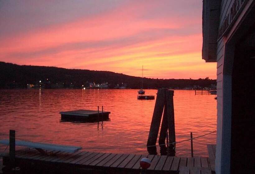 The Pines At Center Harbor