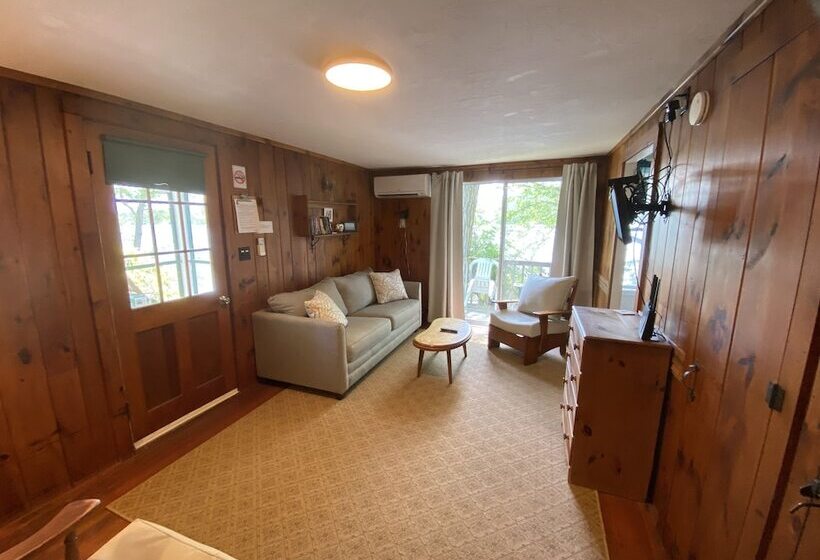 The Pines At Center Harbor