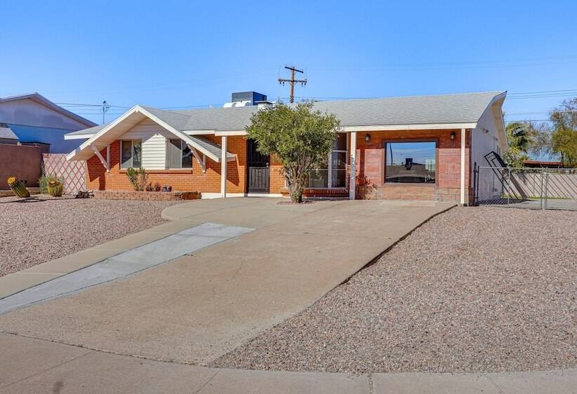 Tucson Home W/ Private Pool   Pets Welcome!