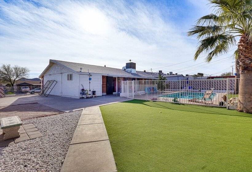 Tucson Home W/ Private Pool   Pets Welcome!