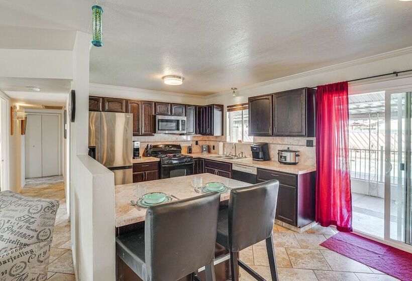 Tucson Home W/ Private Pool   Pets Welcome!