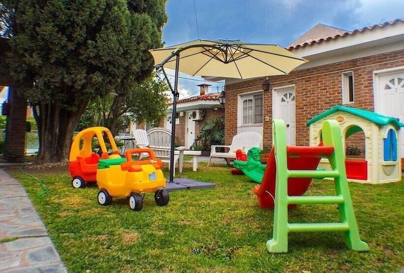 تختخواب و صبحانه Posada Bernie's