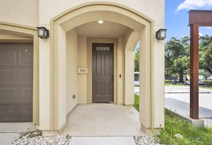 تختخواب و صبحانه Spacious 3 Bed House Near Md Anderson