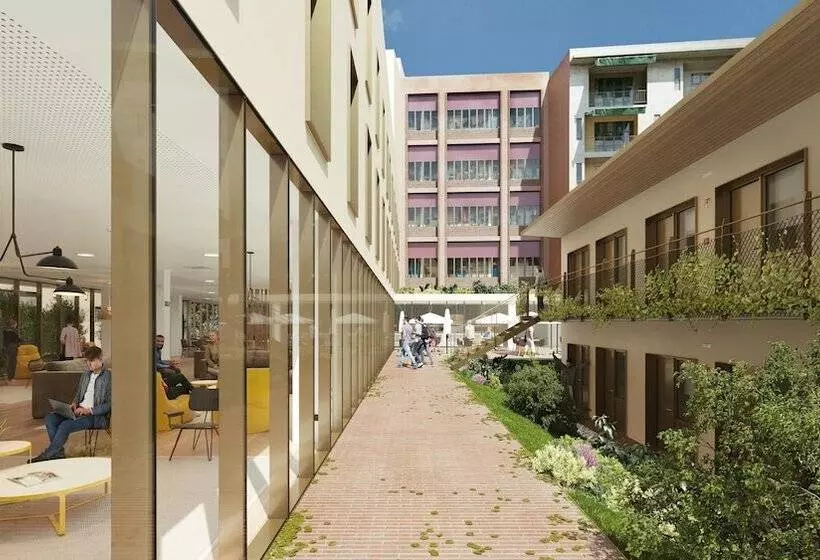 Blau Student Housing & Language Academy