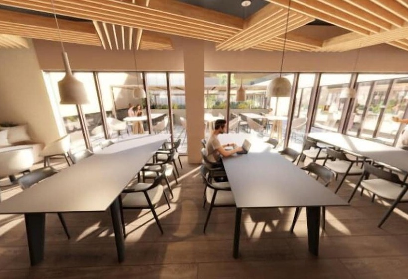 Blau Student Housing & Language Academy