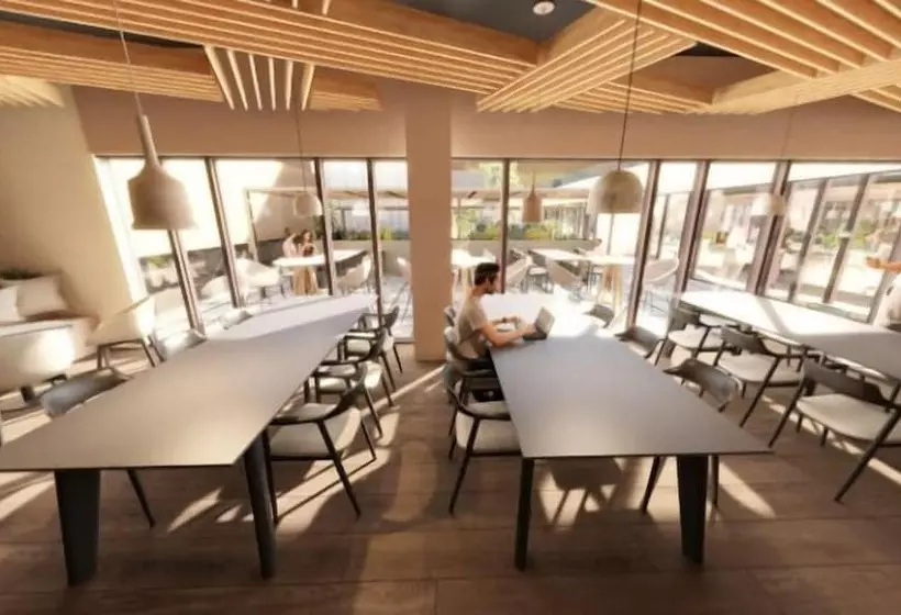 Blau Student Housing & Language Academy