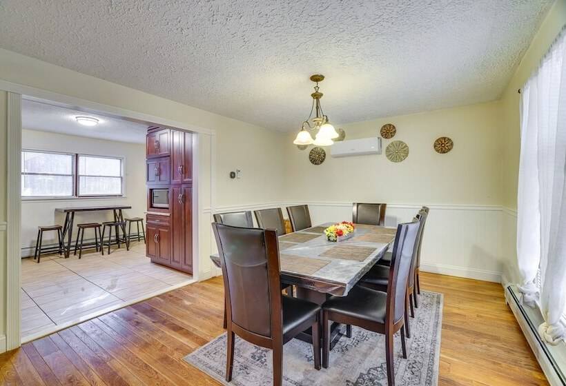 Coolbaugh Township Home W/ Game Room & Backyard!