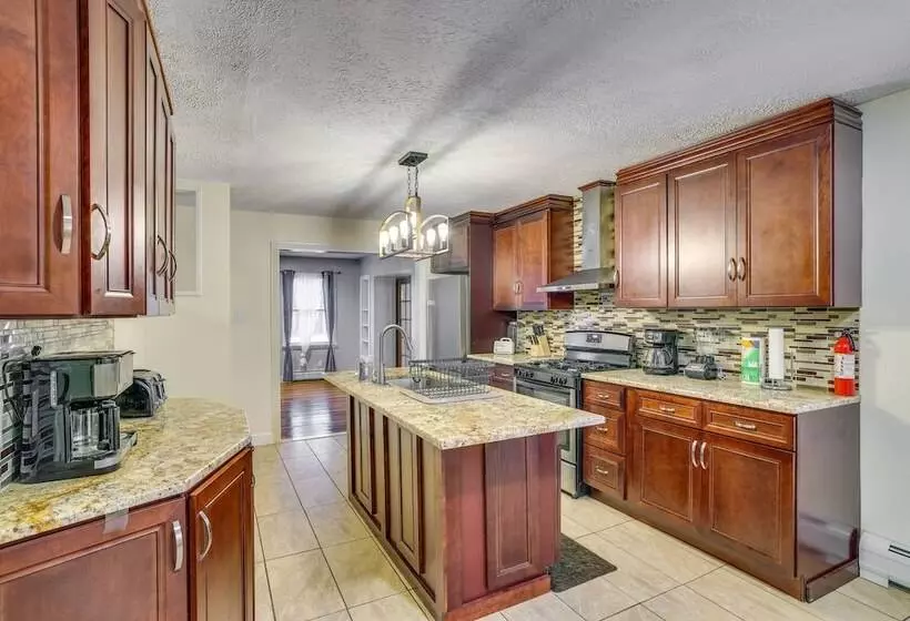 Coolbaugh Township Home W/ Game Room & Backyard!