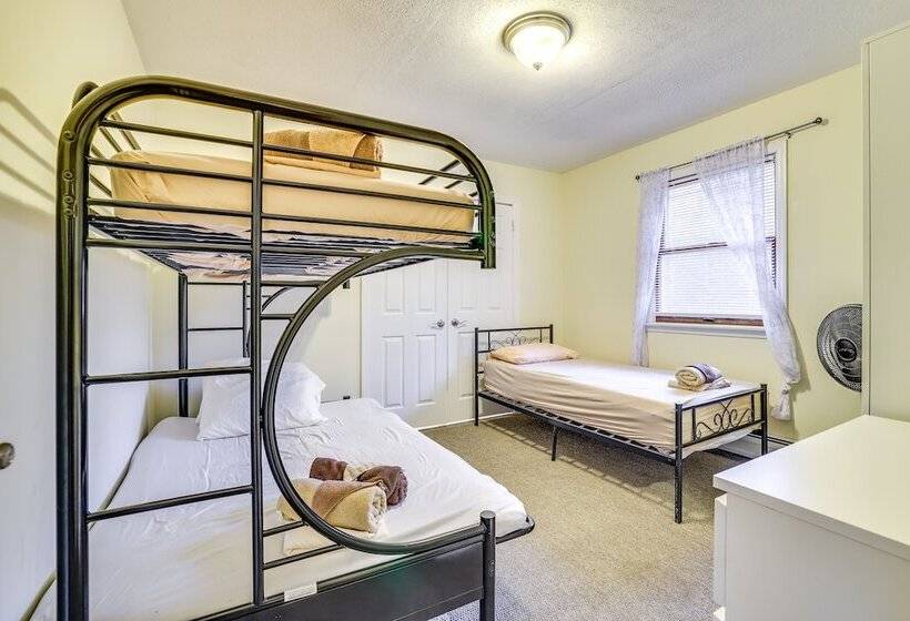 Coolbaugh Township Home W/ Game Room & Backyard!