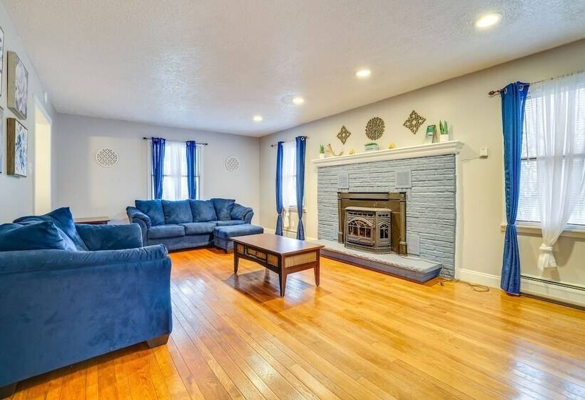 Coolbaugh Township Home W/ Game Room & Backyard!