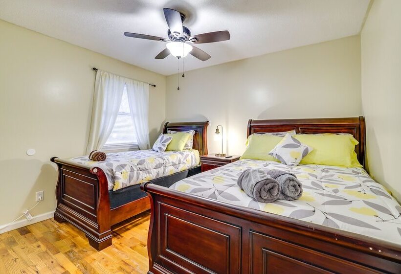 Coolbaugh Township Home W/ Game Room & Backyard!