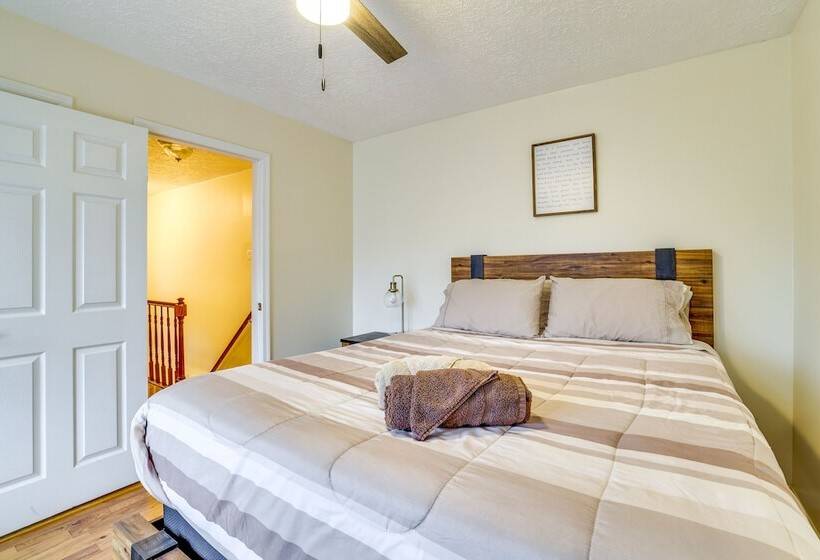 Coolbaugh Township Home W/ Game Room & Backyard!