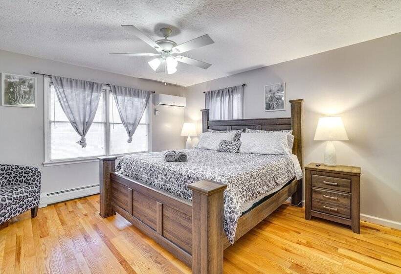 Coolbaugh Township Home W/ Game Room & Backyard!