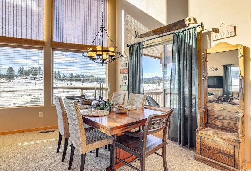 Cozy Duck Creek Village Cabin W/ Hot Tub & Views!