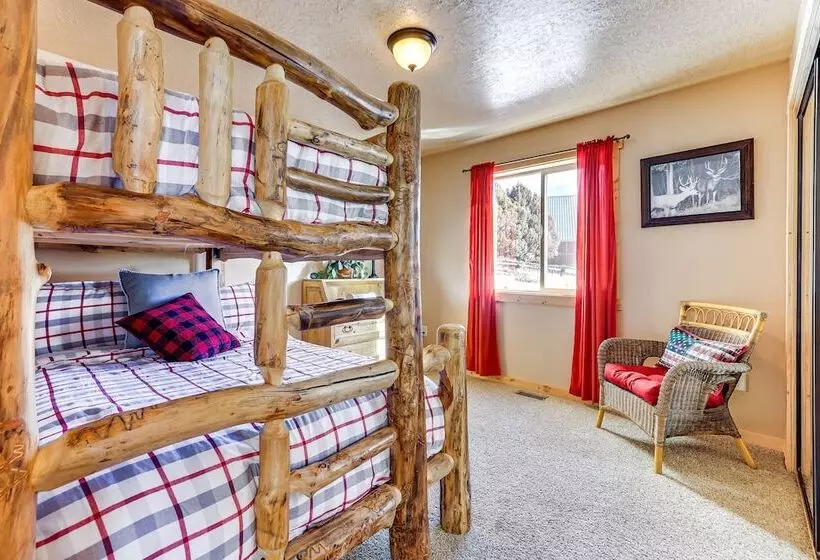 Cozy Duck Creek Village Cabin W/ Hot Tub & Views!