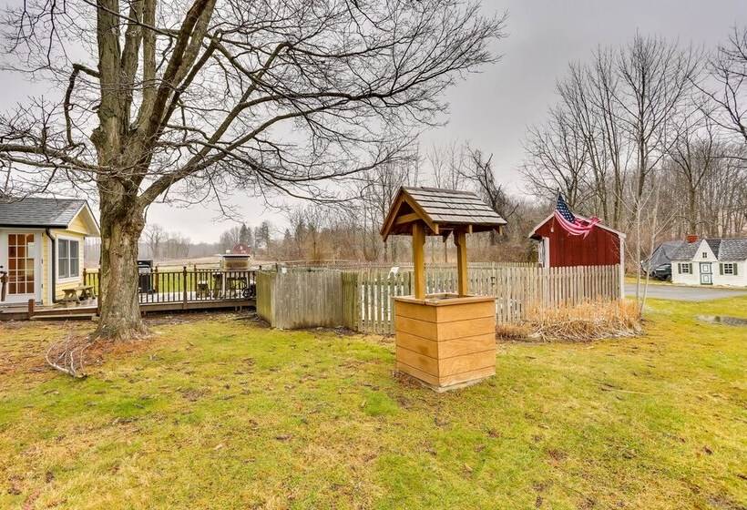 Wantage Getaway W/ Private Pickleball Court!