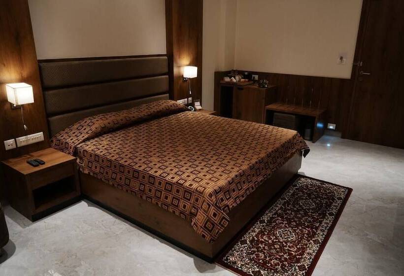 호텔 Cresent Near Assi Ghat