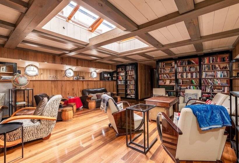 호텔 Luxury Canary Wharf House Boat Room 6