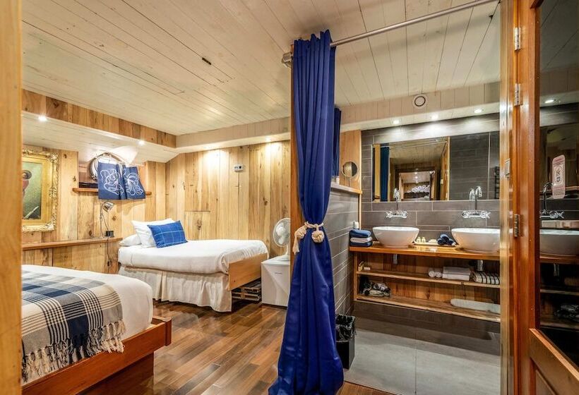 호텔 Luxury Canary Wharf House Boat Room 6