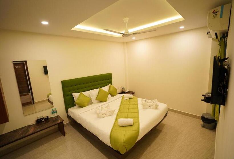 Отель Saara Inn