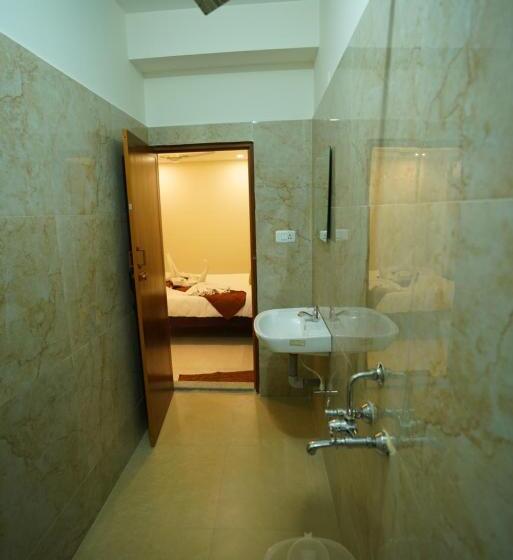 Отель Saara Inn