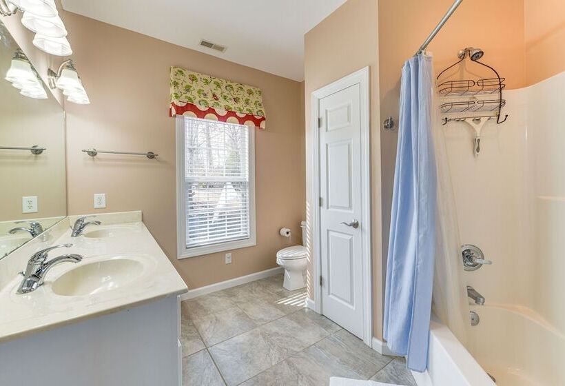 Littleton Home W/ On Site Lake Gaston Access!