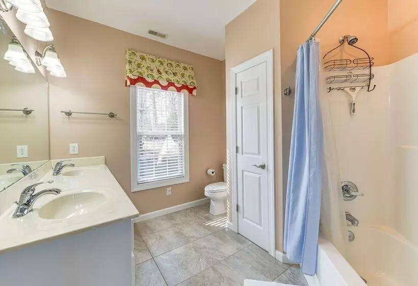 Littleton Home W/ On Site Lake Gaston Access!