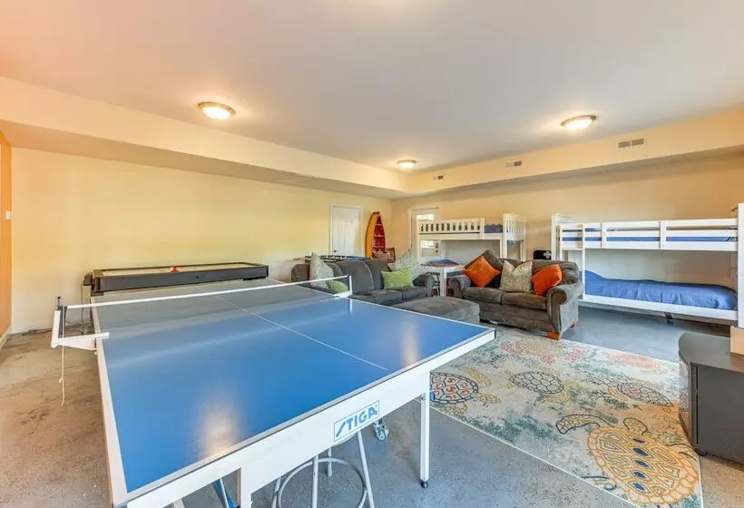 Littleton Home W/ On Site Lake Gaston Access!