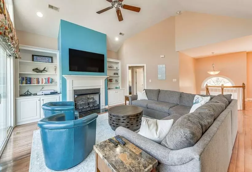 Littleton Home W/ On Site Lake Gaston Access!