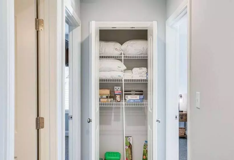 Lovely Scottsville Home, Minutes To Bowling Green