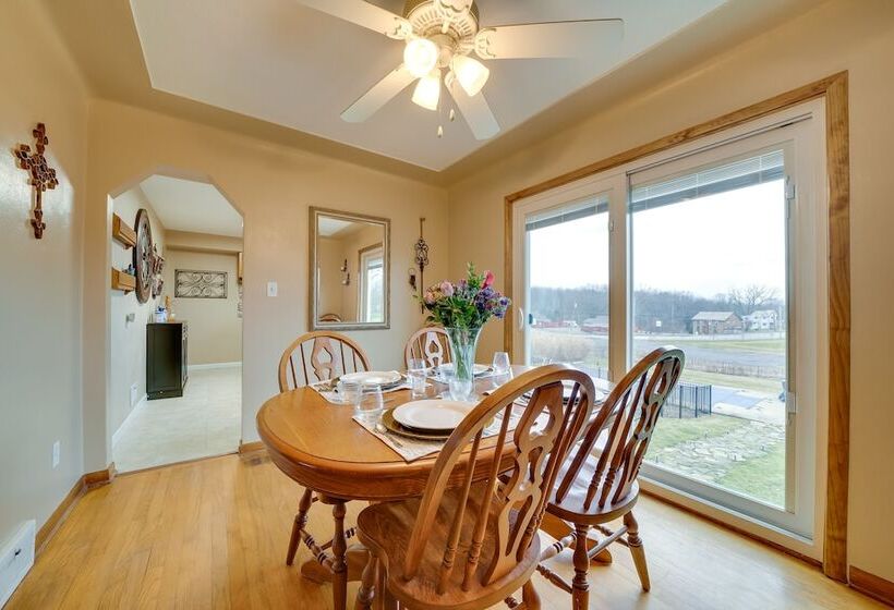 Lovely Valencia Home W/ Yard & Private Pool!