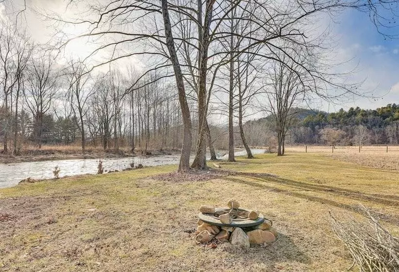 Mcdowell Highland County River Retreat W/ Deck!