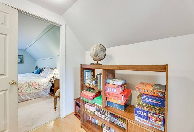 Mcdowell Highland County River Retreat W/ Deck!