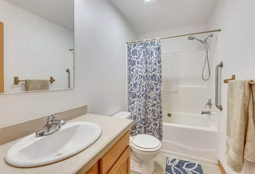 Mcdowell Highland County River Retreat W/ Deck!