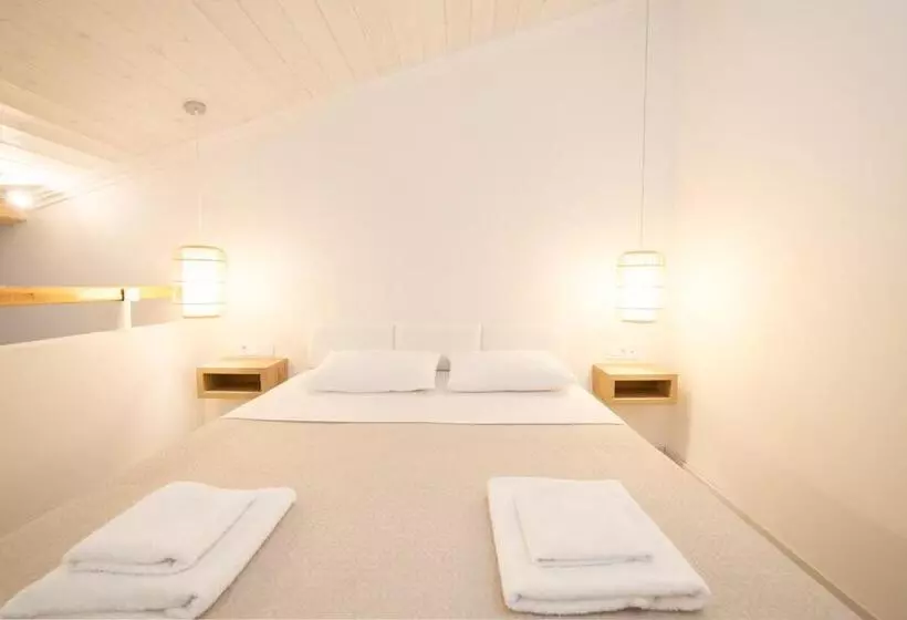 Mystery Suites & Apartments