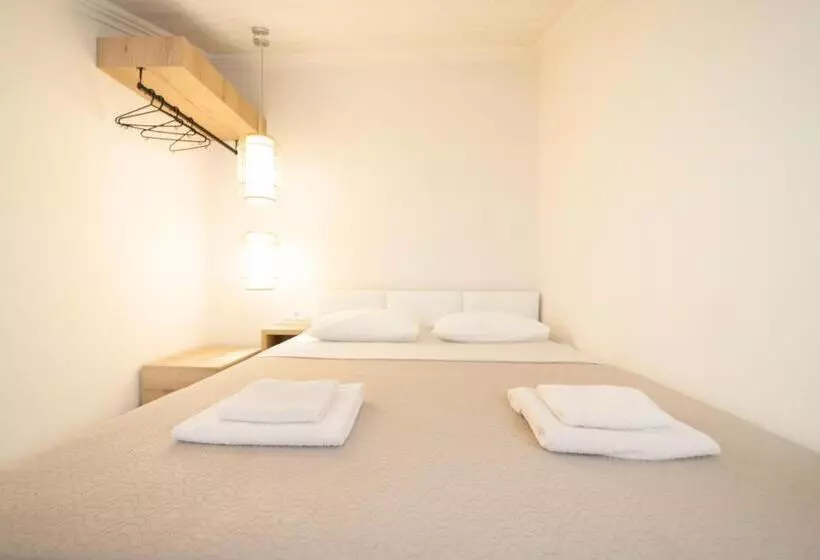 Mystery Suites & Apartments